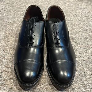 Allen Edmonds Park Avenue black Oxford dress shoes